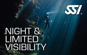 Especialidad de buceo nocturno